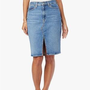 Levi's Blue Pencil Denim Skirt midi - modest